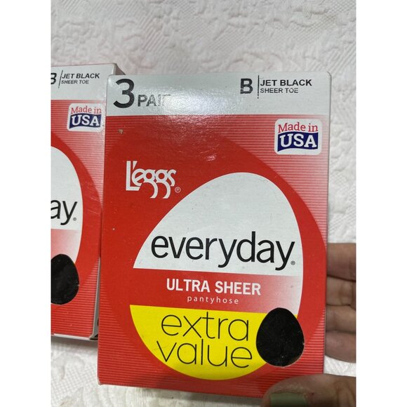 2 Leggs Everyday Ultra Sheer Pantyhose Jet Black Size B 3 Pairs Extra Value Made - Picture 2 of 3